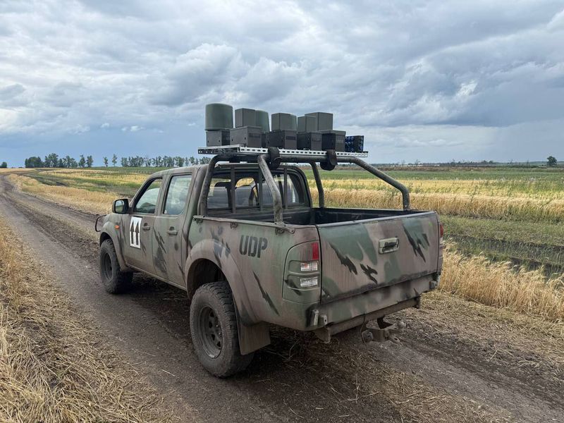 Купольний РЕБ на авто "Фантом" на 5 діапазони (400-1000МГц)