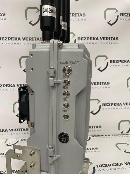 Автомобільний РЕБ "Чорнобривець" на 4 канали (400-1050Мгц; 2370-2470Мгц)
